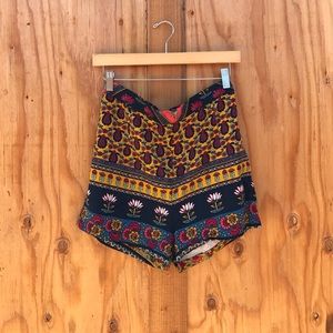 NOVELLA ROYALE shorts