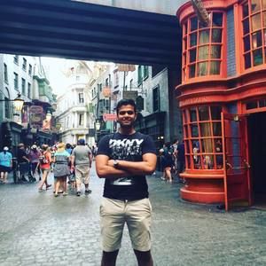 Meet your Posher, Saahil