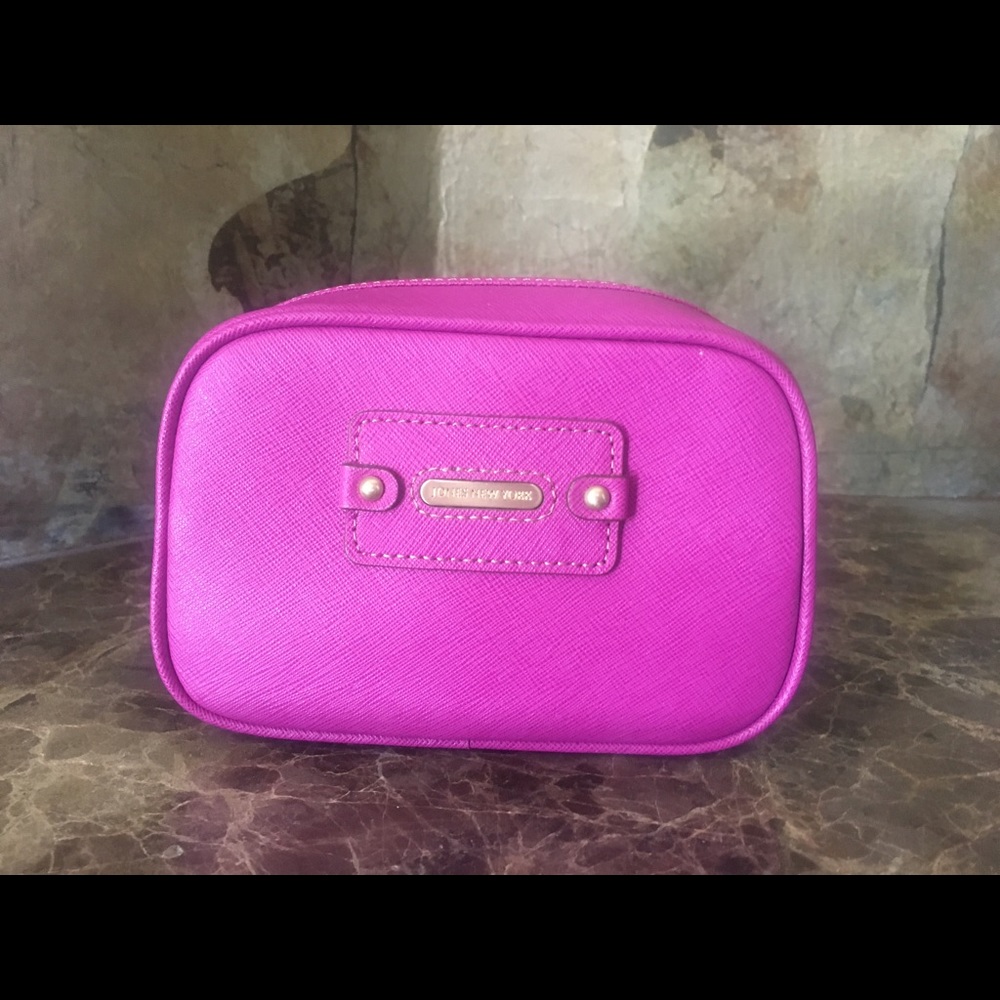 Jones New York make up bag