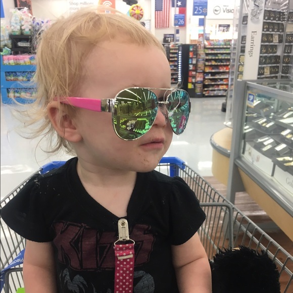 Meet your Posher, Tayler - Picture 1 of 1