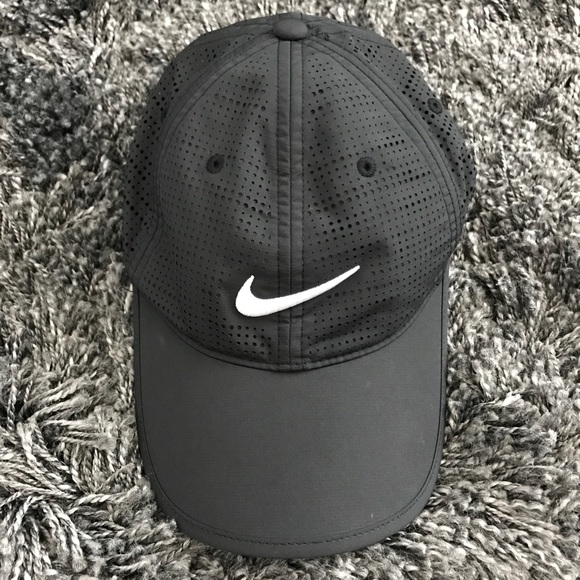 Nike Accessories - Nike black mesh hat