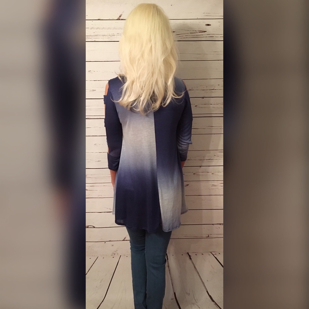 3qtr sleeve ombré blue ladder cut tunic! - Picture 3 of 3