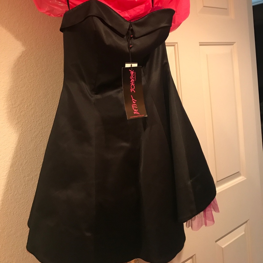 Strapless party dress!!