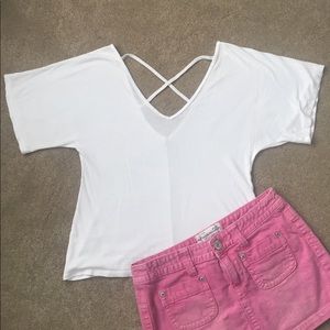 White cotton "V" criss cross short sleeve top
