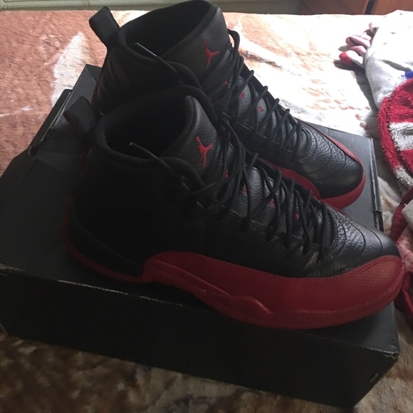 Jordan 12's flu game - Picture 3 of 4