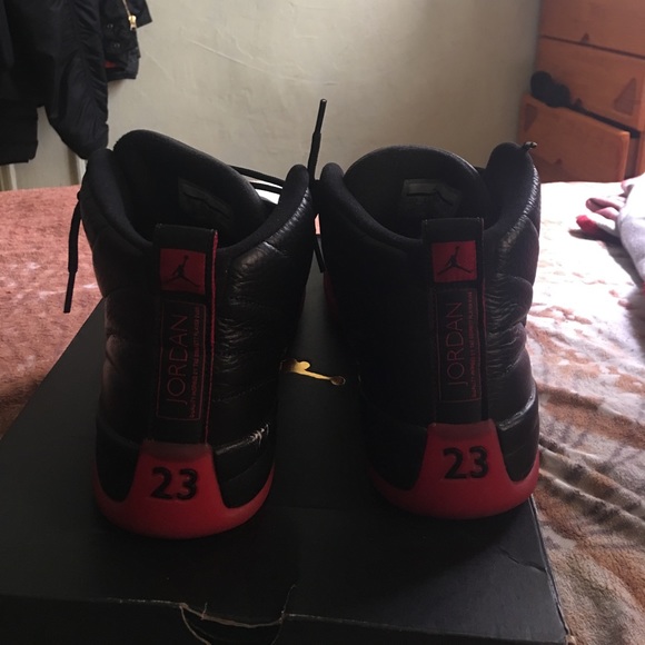 Jordan 12's flu game - Picture 4 of 4