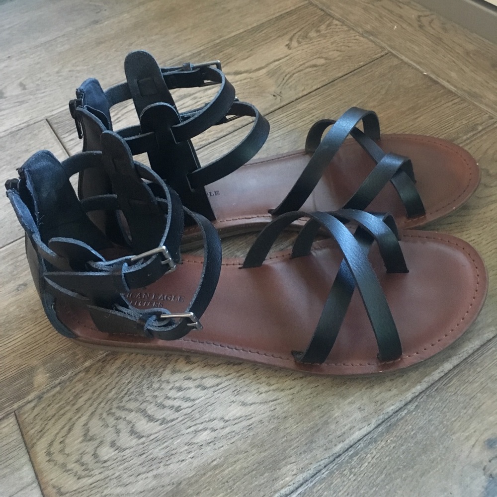 ‼️DONATING SOON‼️ AEO sandals