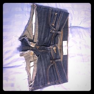 HOLLISTER GILLY HICKS JEAN SHORTS CHEEKY