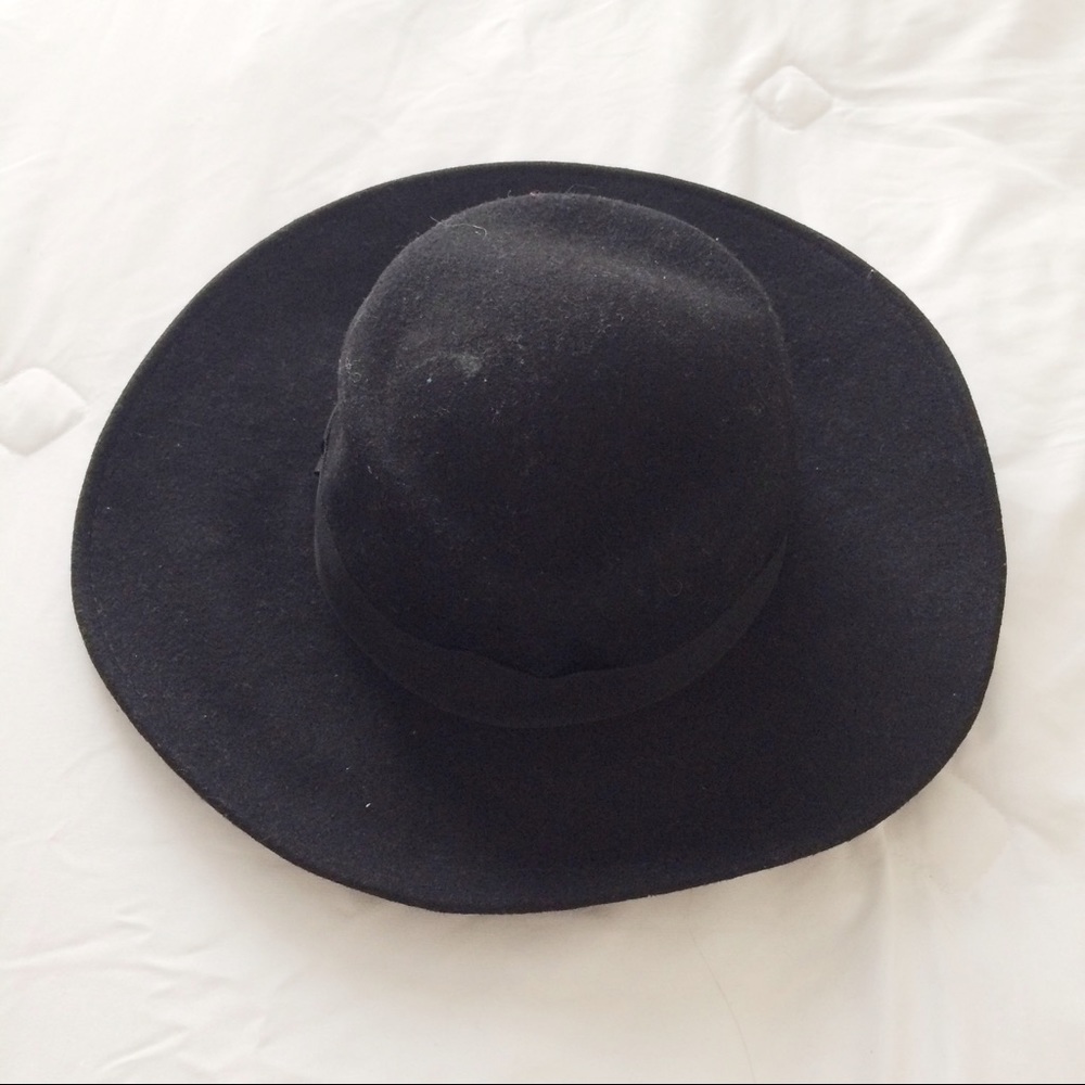 Black Wool Hat
