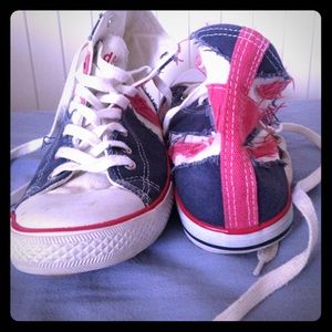 Union Jack Converse