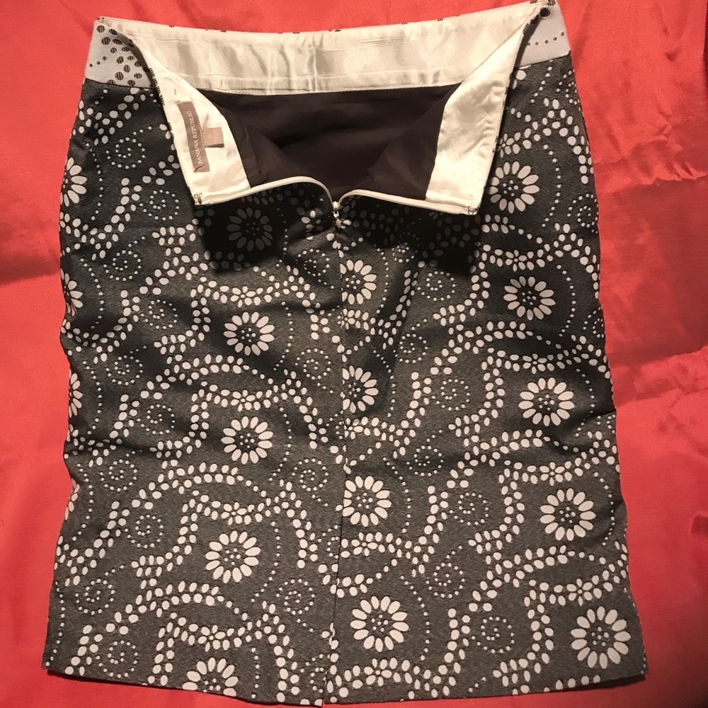 Banana Republic Skirt Sz6 - Picture 2 of 4