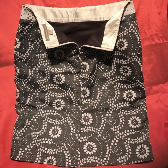 Banana Republic Skirt Sz6 - Picture 2 of 4