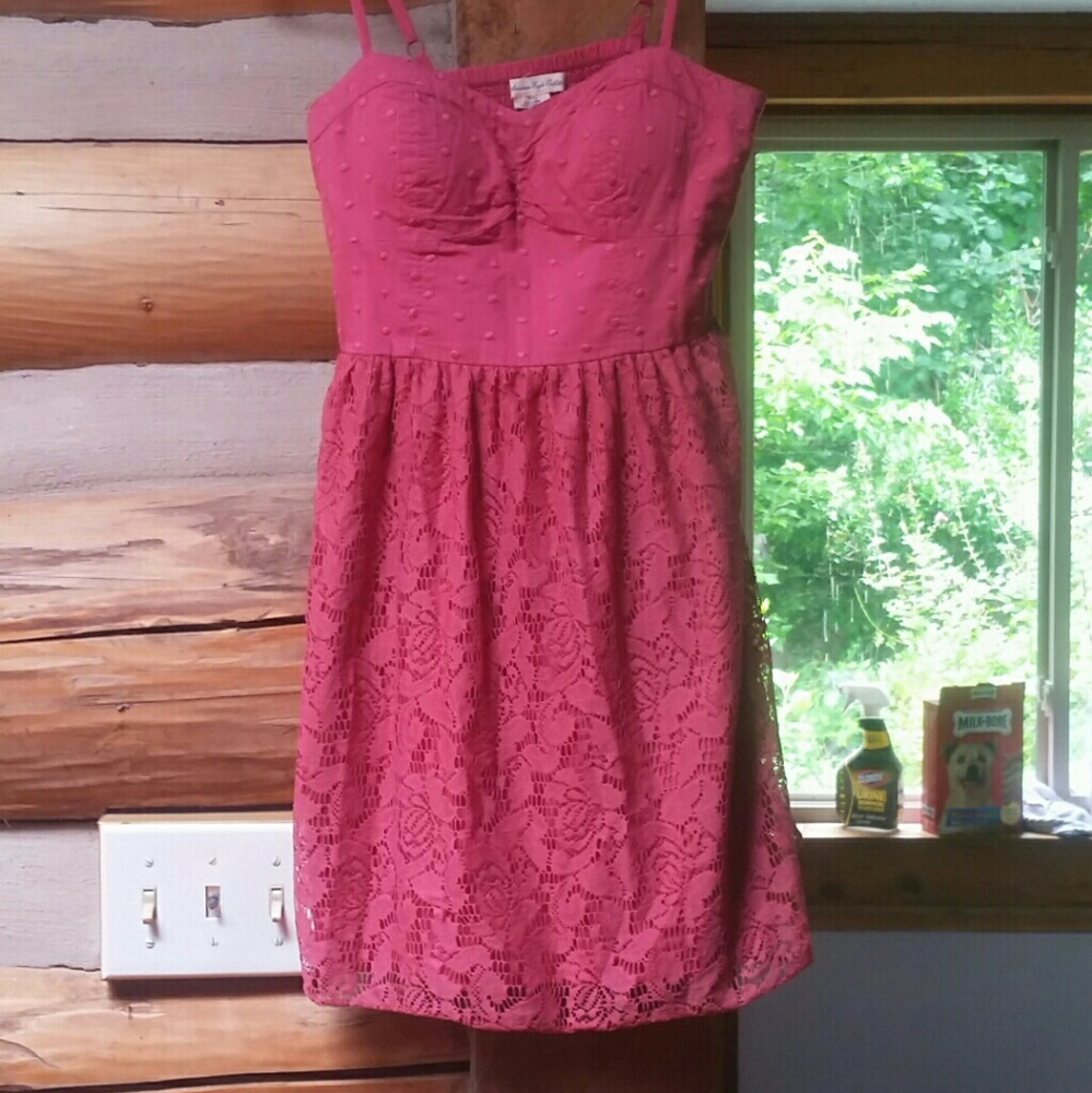 Beautiful American Eagle dress GUC in size small