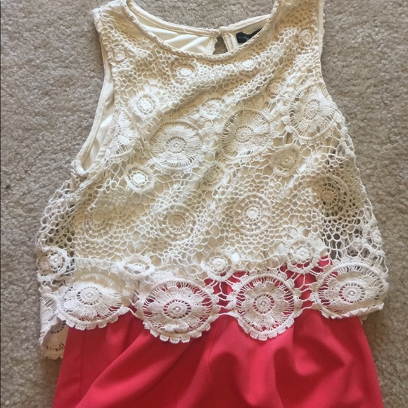 White  lace and coral romper - Picture 2 of 5