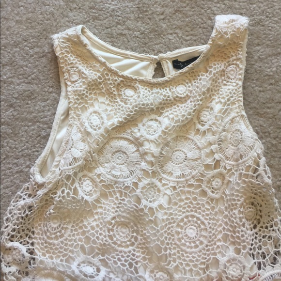 White  lace and coral romper - Picture 5 of 5