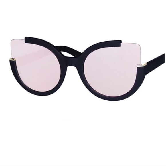 Royale- Rose Gold Mirrored Cat Eyesunglasses - Picture 4 of 8