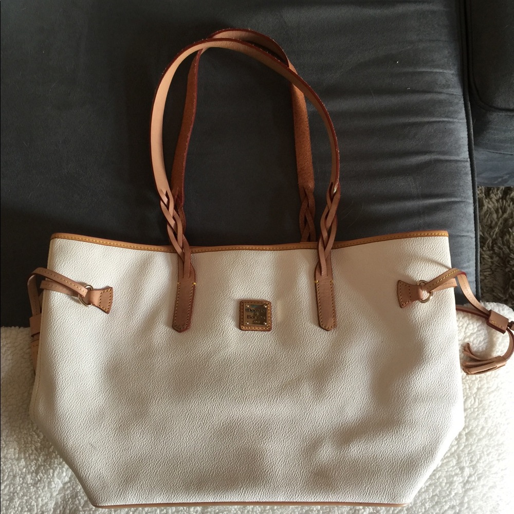 Dooney & Bourke Tote