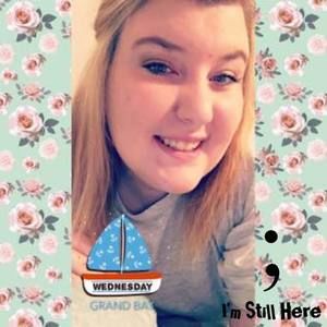 Meet your Posher, Desiree