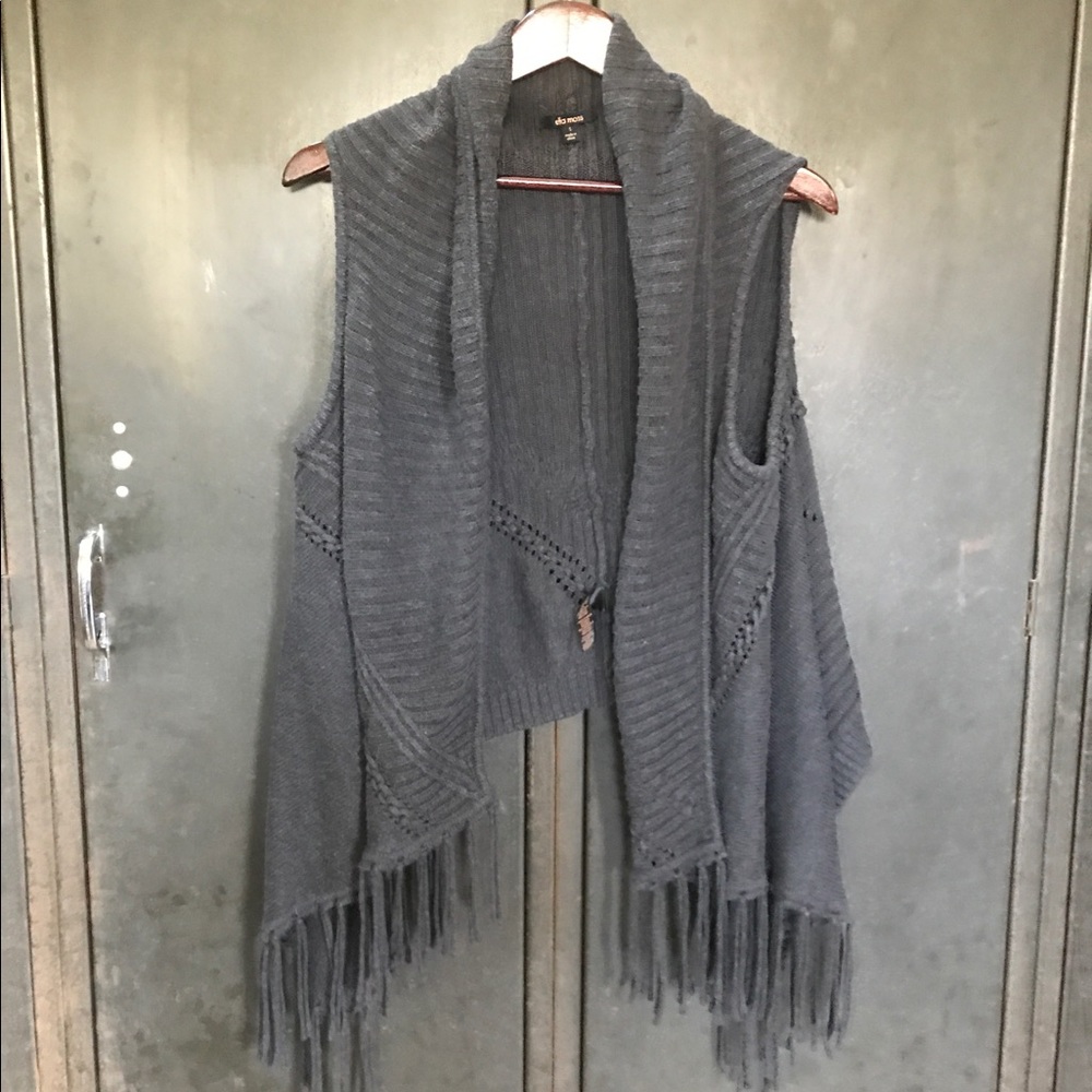 NWOT Ella Moss Fringed Sweater Vest Size Small