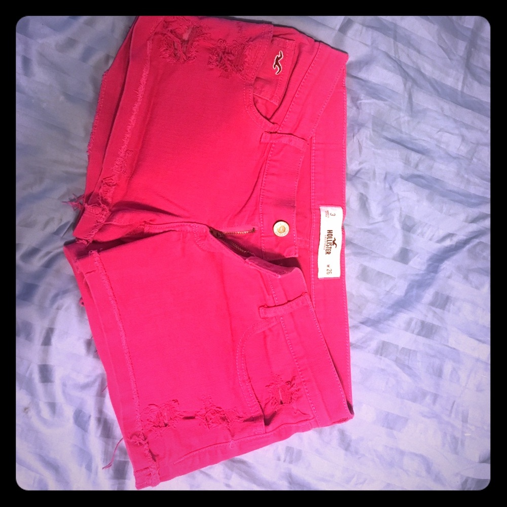 HOLLISTER JEAN SHORTS CHEEKY