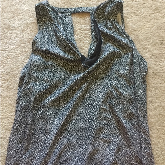 Black floral dress - Picture 2 of 4