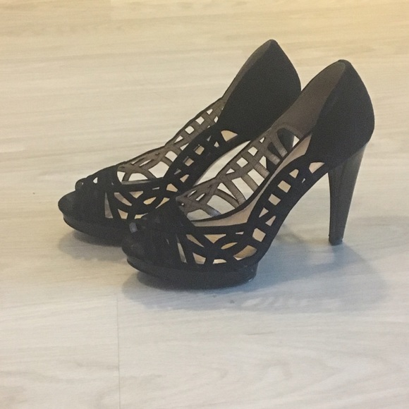 Size 9 Nine West Strappy Heels - Picture 1 of 1