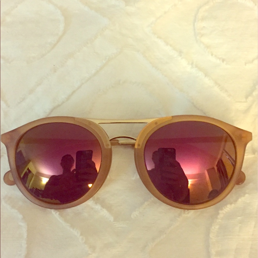 HENRI BENDEL fashion sunglasses
