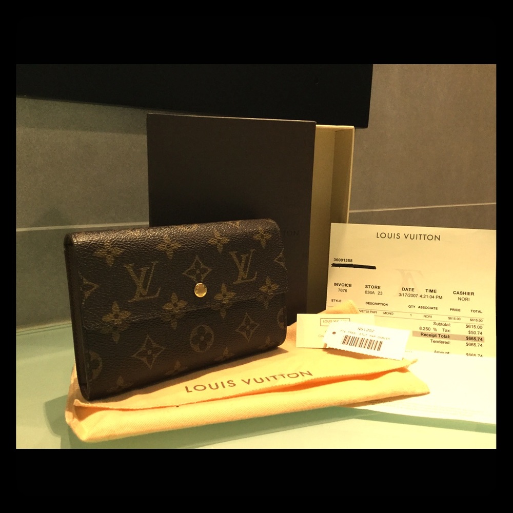 💯Authentic Louie Vuitton Monogram Canvas Wallet