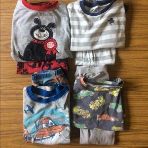 4 pairs of boys pajamas