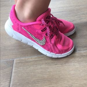 Girls Nike Free 5.0 rhinestone shoes 3Y