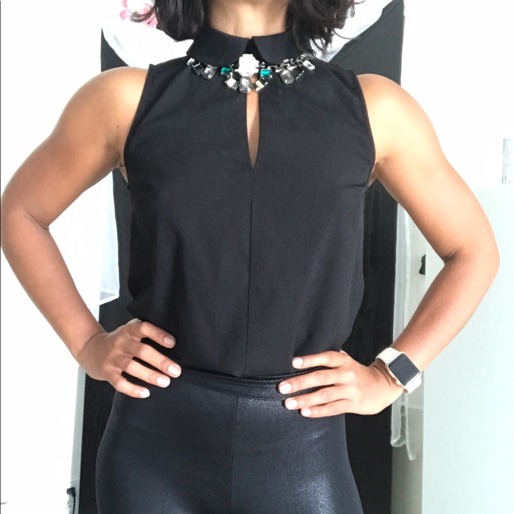 Black classy Top with Peephole