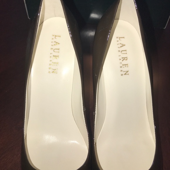 Ralph Lauren Pumps - Picture 2 of 4