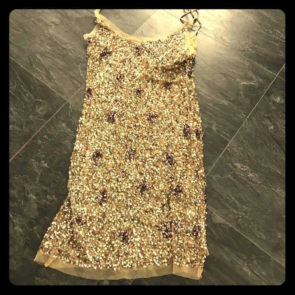 Gold sparkle top!
