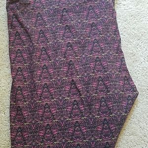 *FLASH SALE* LuLaRoe TC leggings GUC