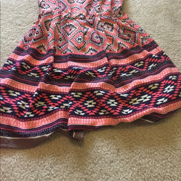 Pink summer dress - Picture 3 of 4