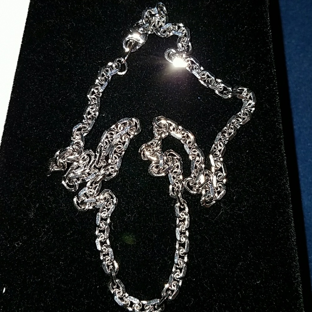 Thick silver link necklace