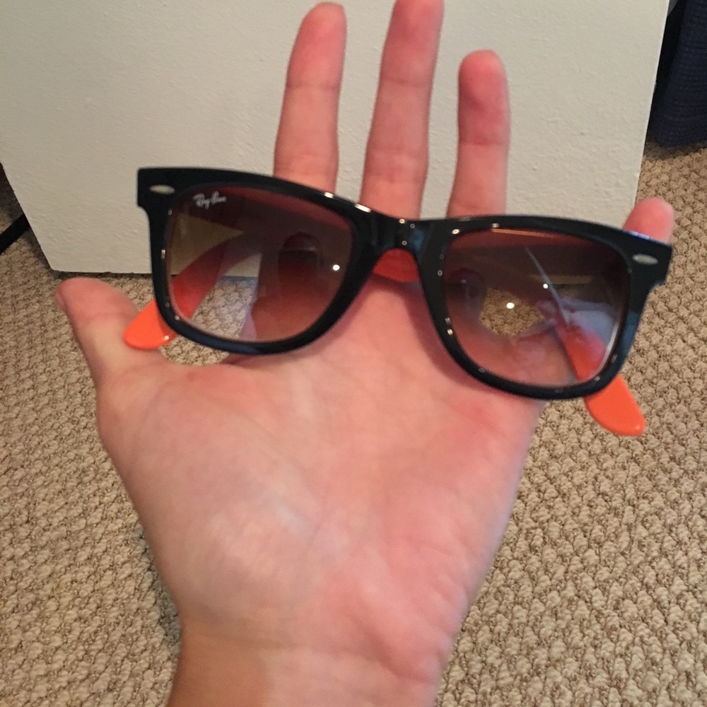 Ray-ban Wayfarer sunglasses