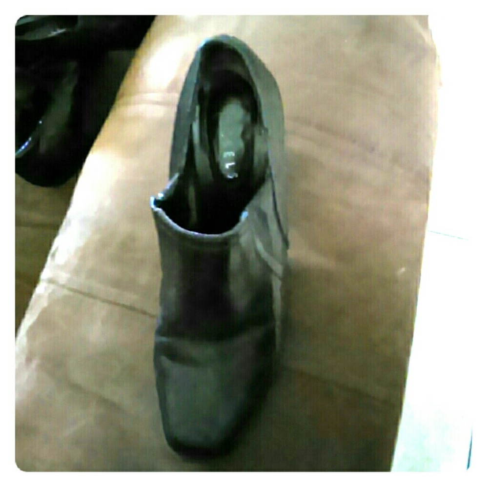 Here's dress shoe's
