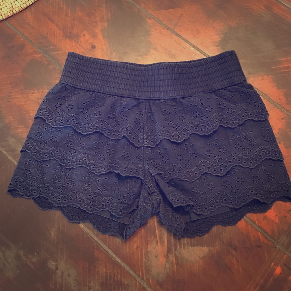 Navy blue ruffled shorts size medium 10/12