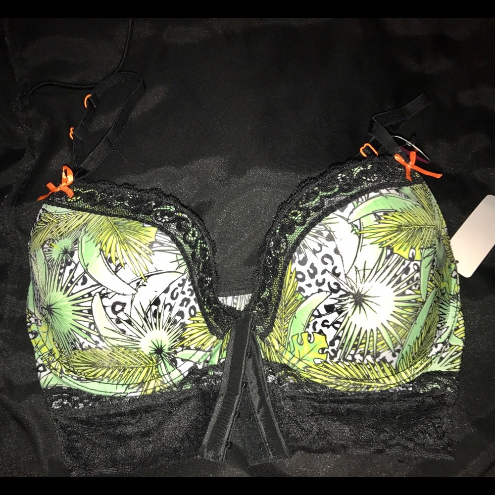 Brallett And Panties BRAND NEW SIZE 36C