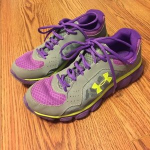 Size 6Y Under Armour shoes