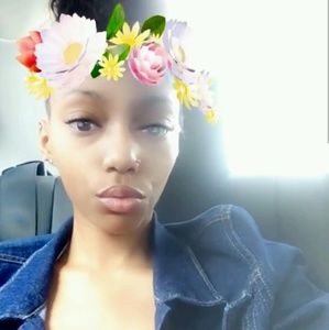 Meet your Posher, Zaneya