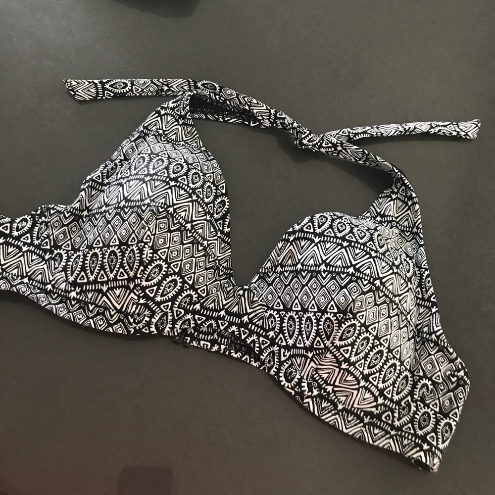 Old Navy Underwire Halter Bikini Top