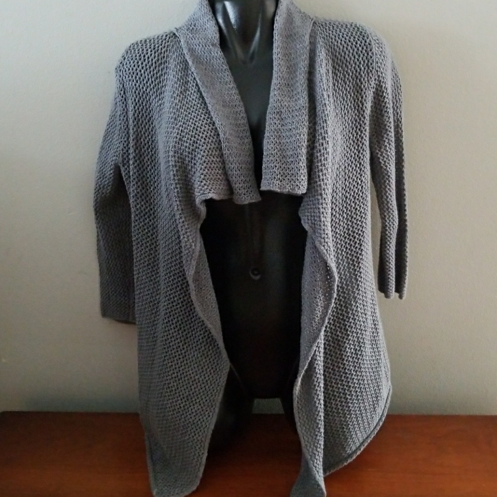 Eddie Bauer sweater size Medium