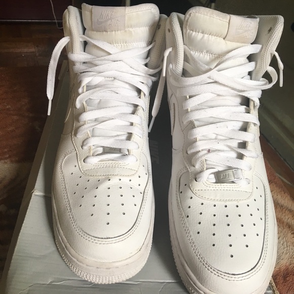 Air Force ones (Does not come with original box) - Picture 4 of 4