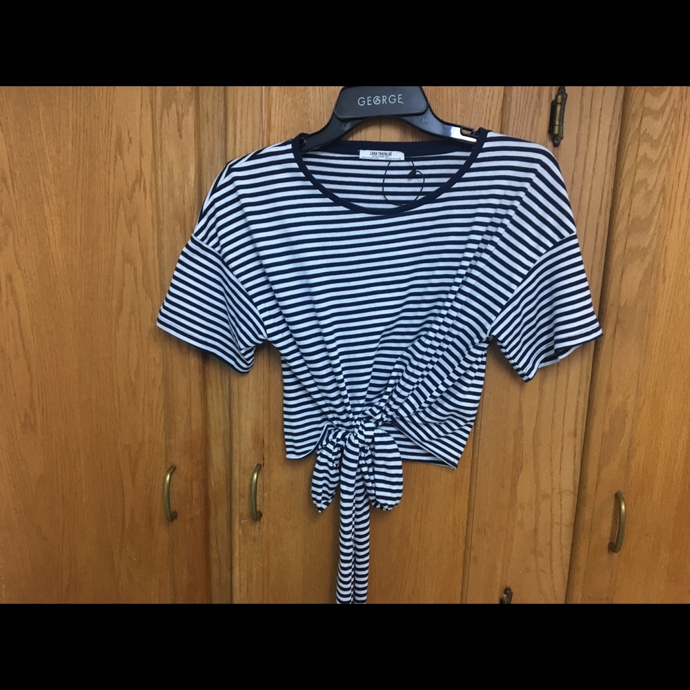 ✖️SOLD✖️zara Crop top- NWOT