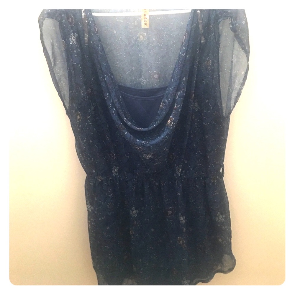 Sheer paisley print top. NEW NO TAG