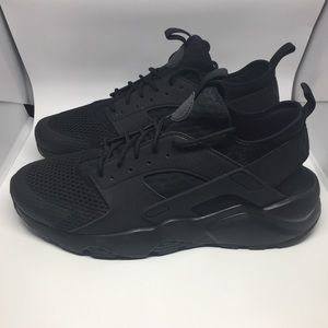 Nike Air Hurache Run Ultra BR sz 11.5 Triple Black