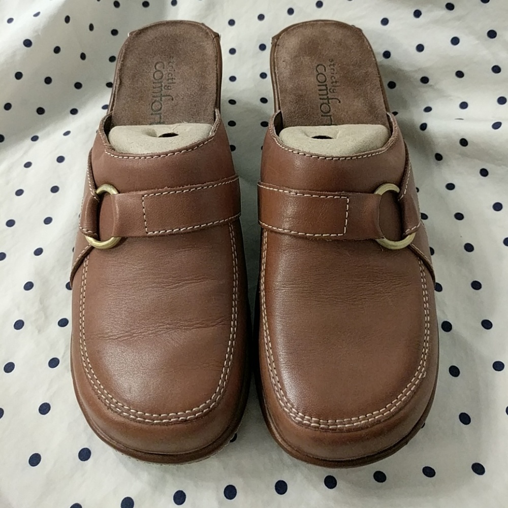 Strictly comfort Naturalizer 9 womens