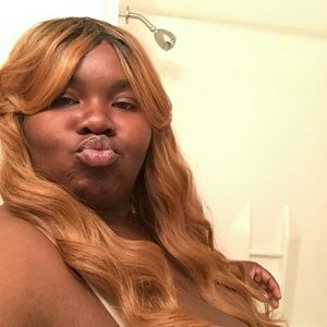 Meet your Posher, Resa